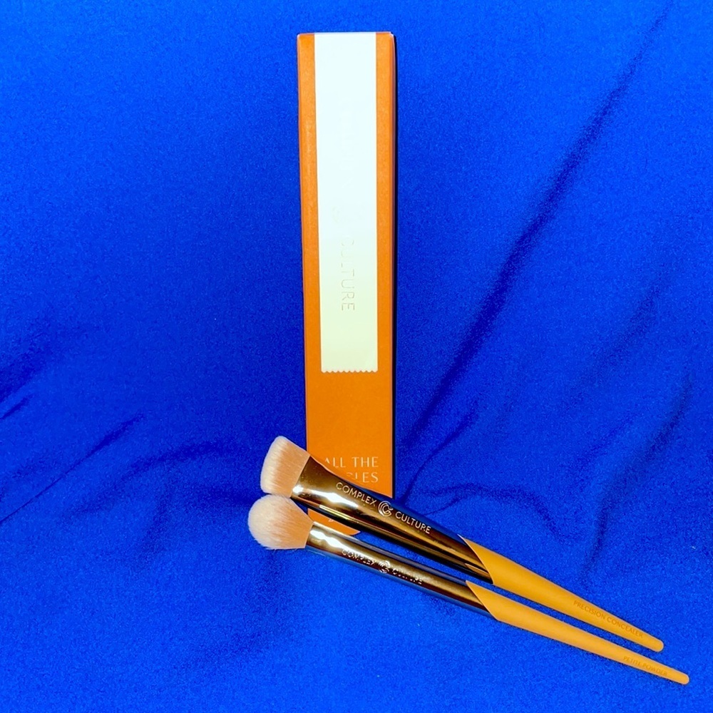 COMPLEX CULTURE All The Angles Brush Duo - Picture 3 of 3